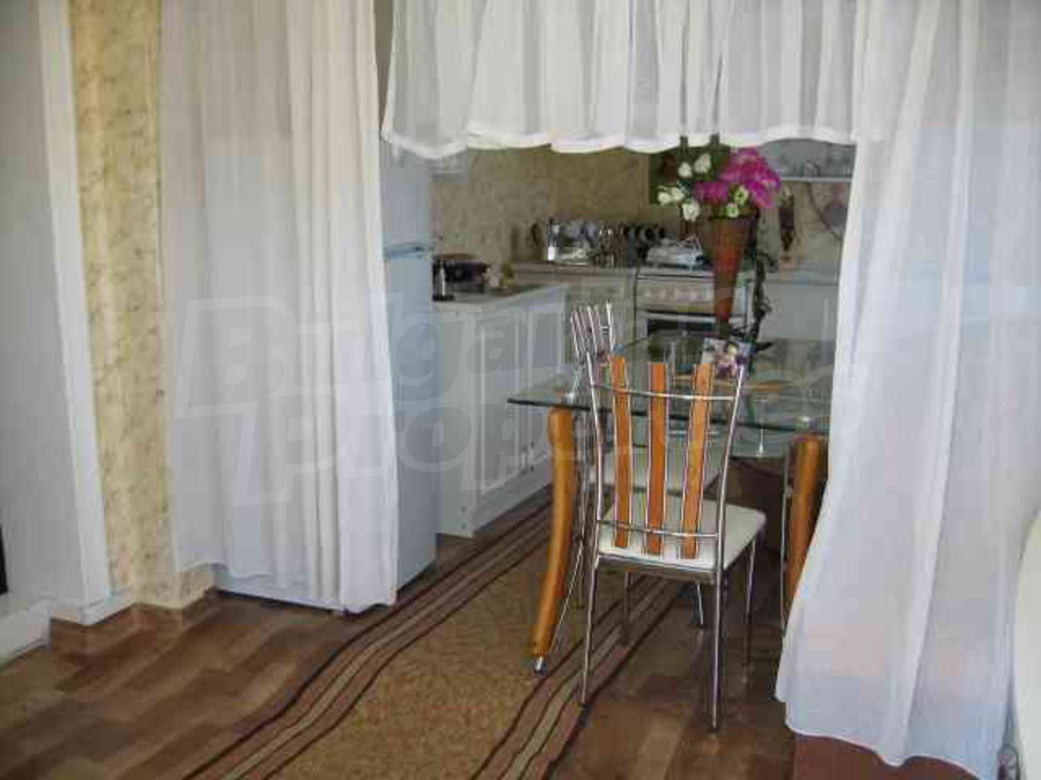Gallery Picture 7