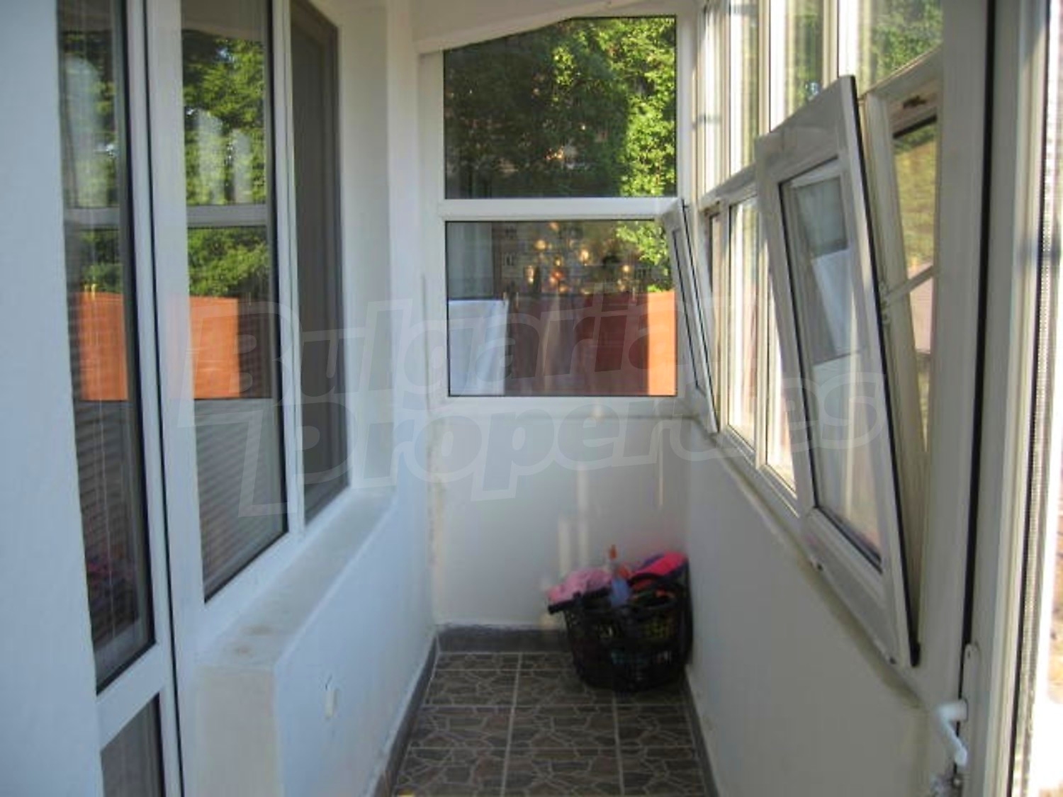 Gallery Picture 14
