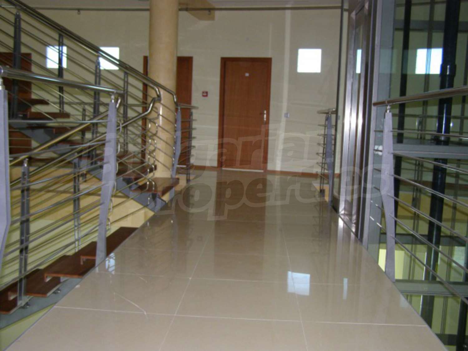 Gallery Picture 8