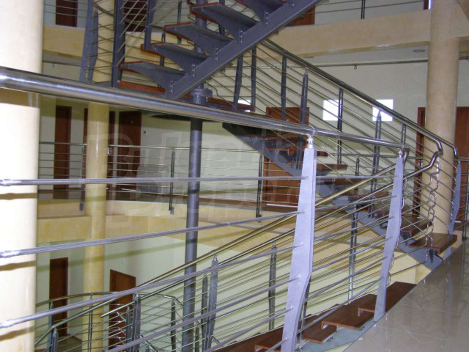 Gallery Picture 9