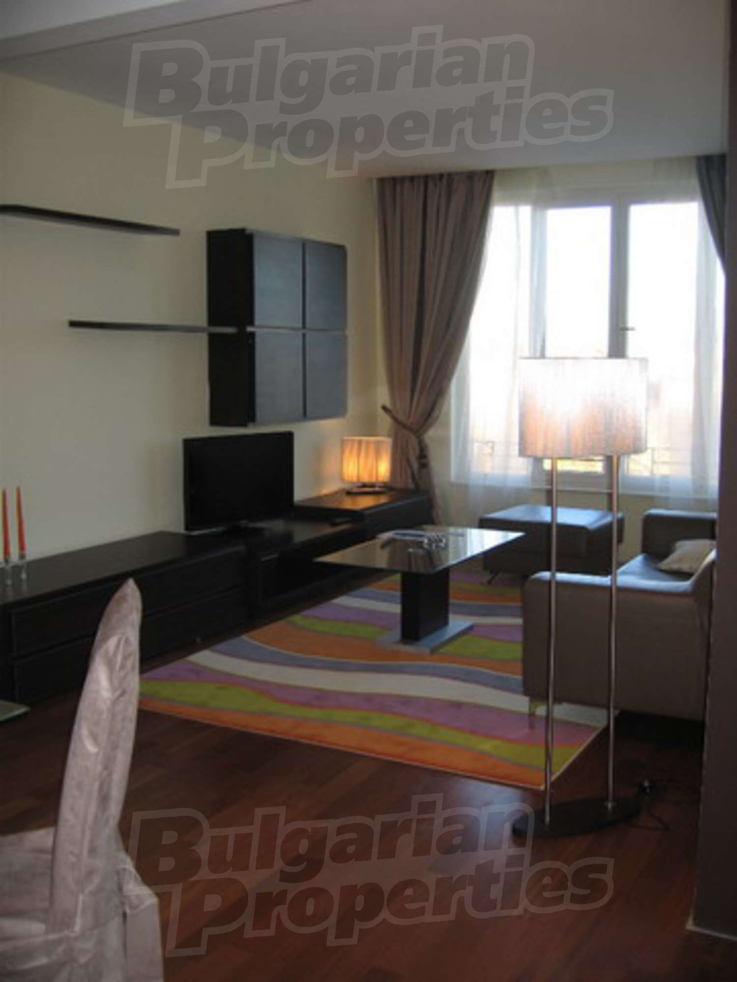 Gallery Picture 4