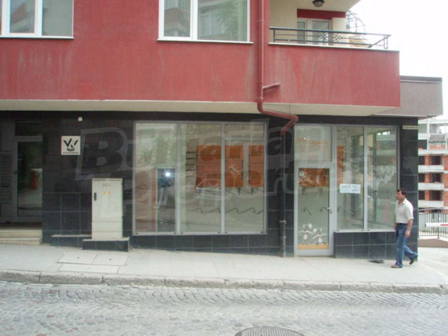 Gallery Picture 3