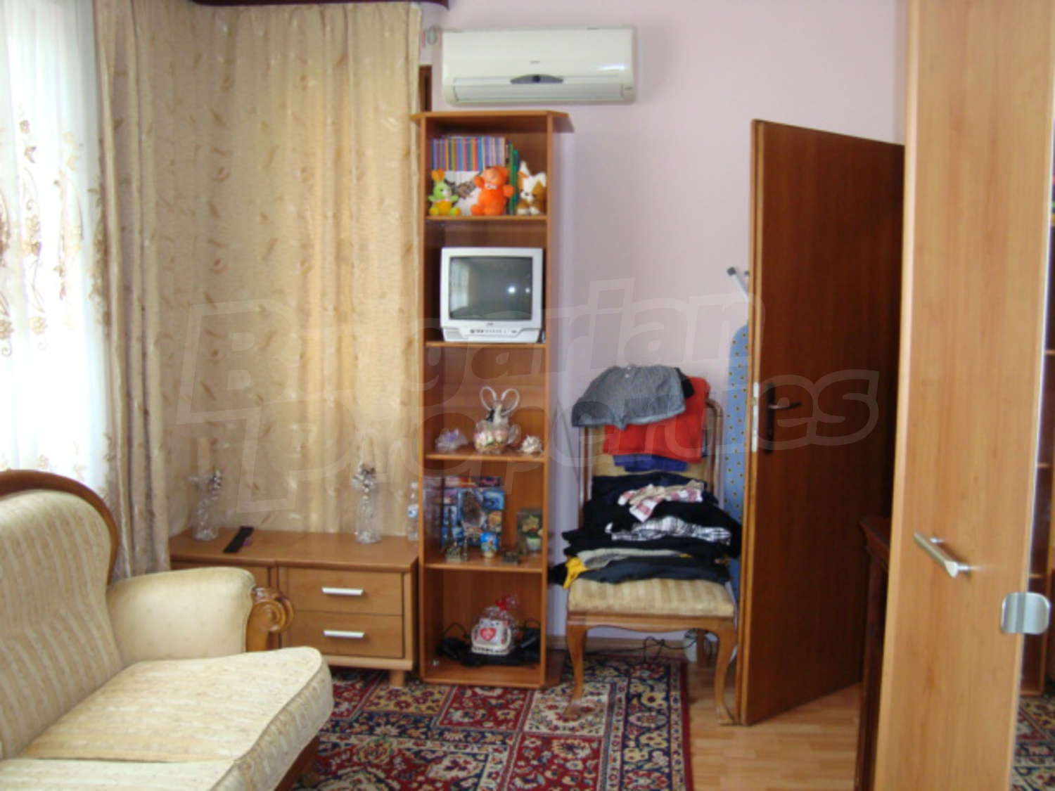 Gallery Picture 5