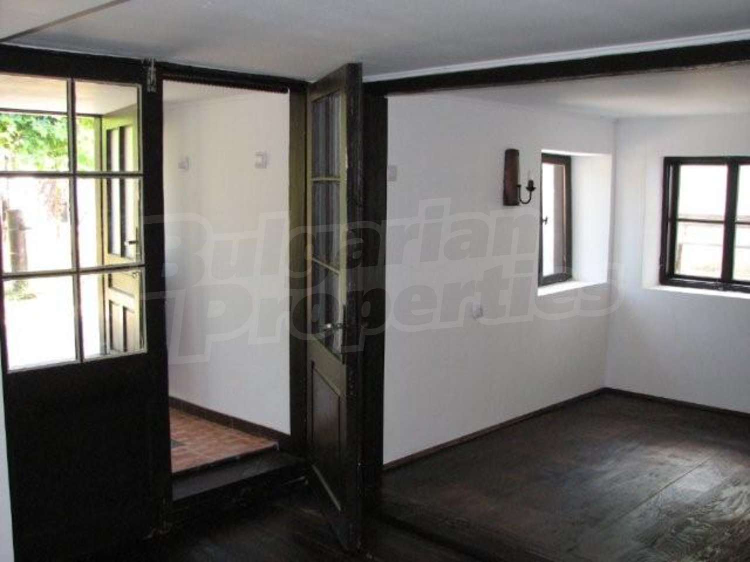 Gallery Picture 10