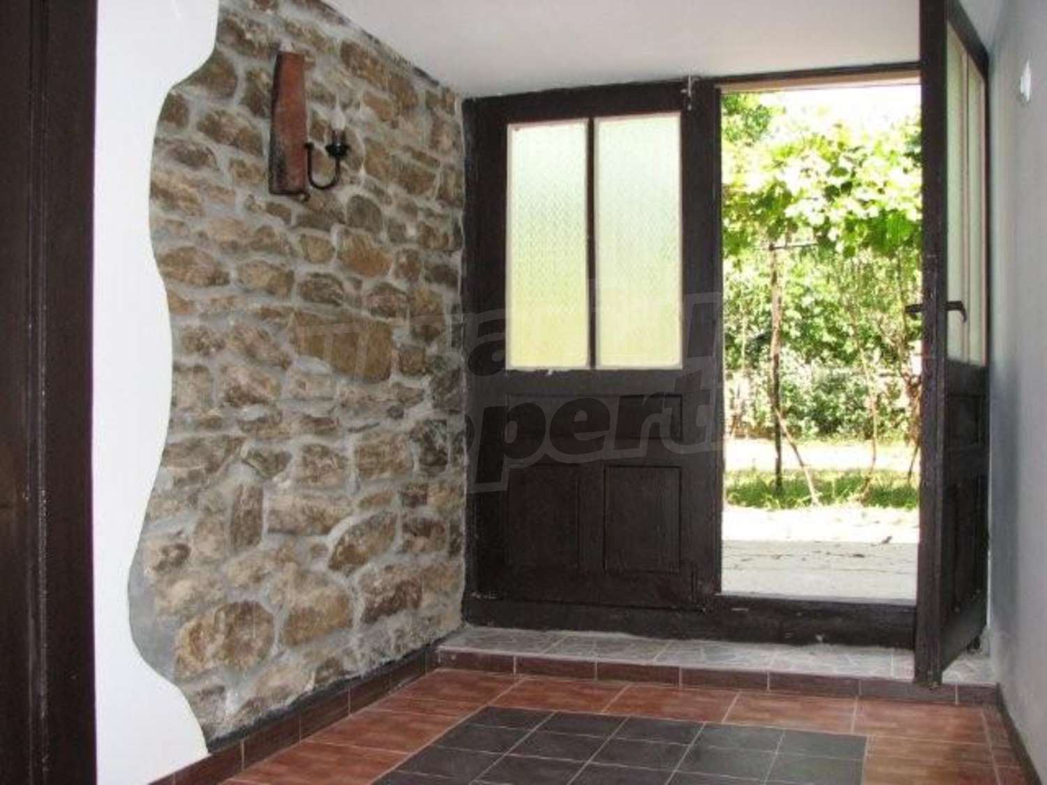 Gallery Picture 15