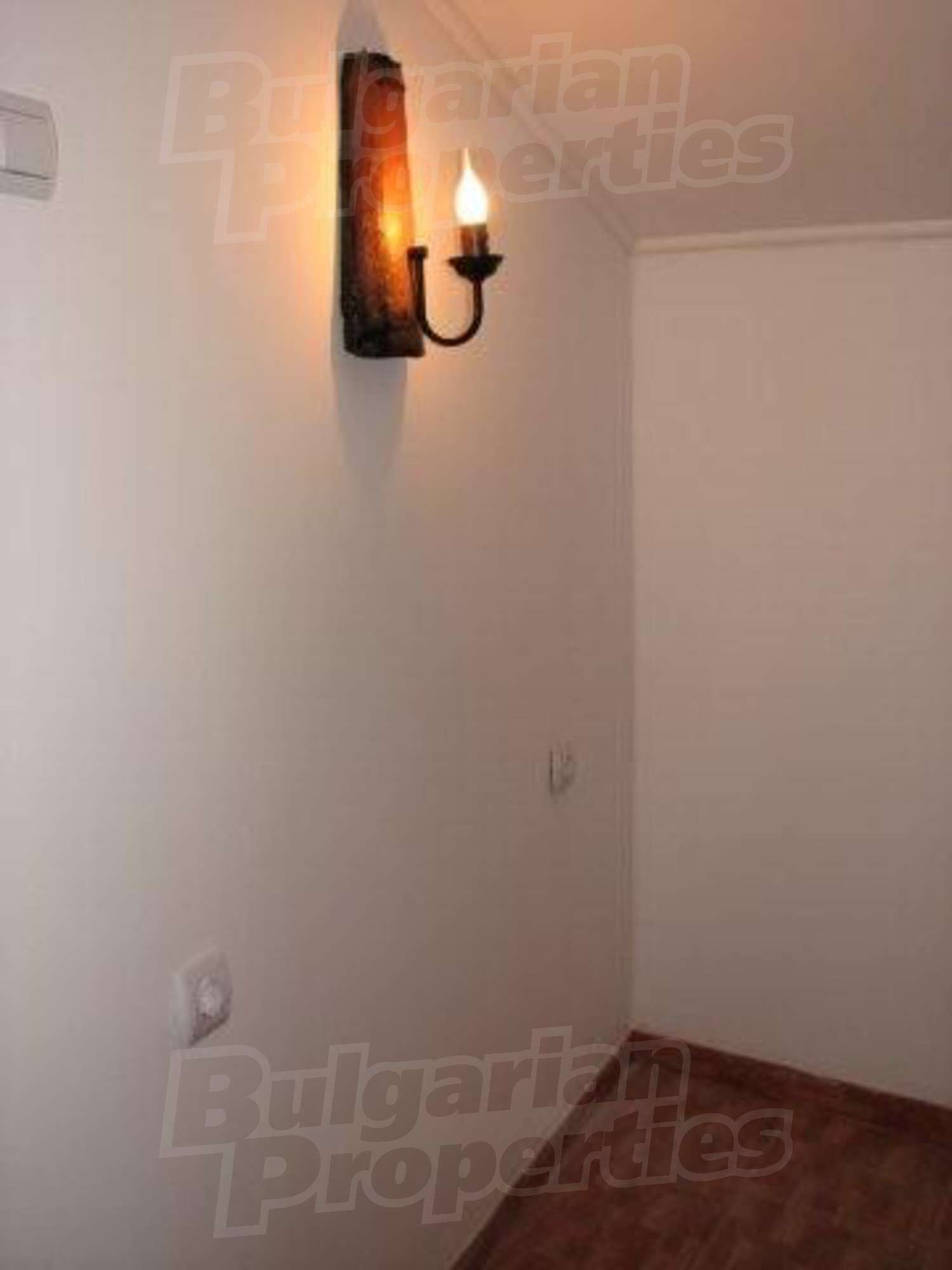 Gallery Picture 28