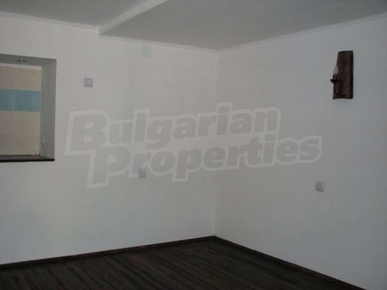 Gallery Picture 8