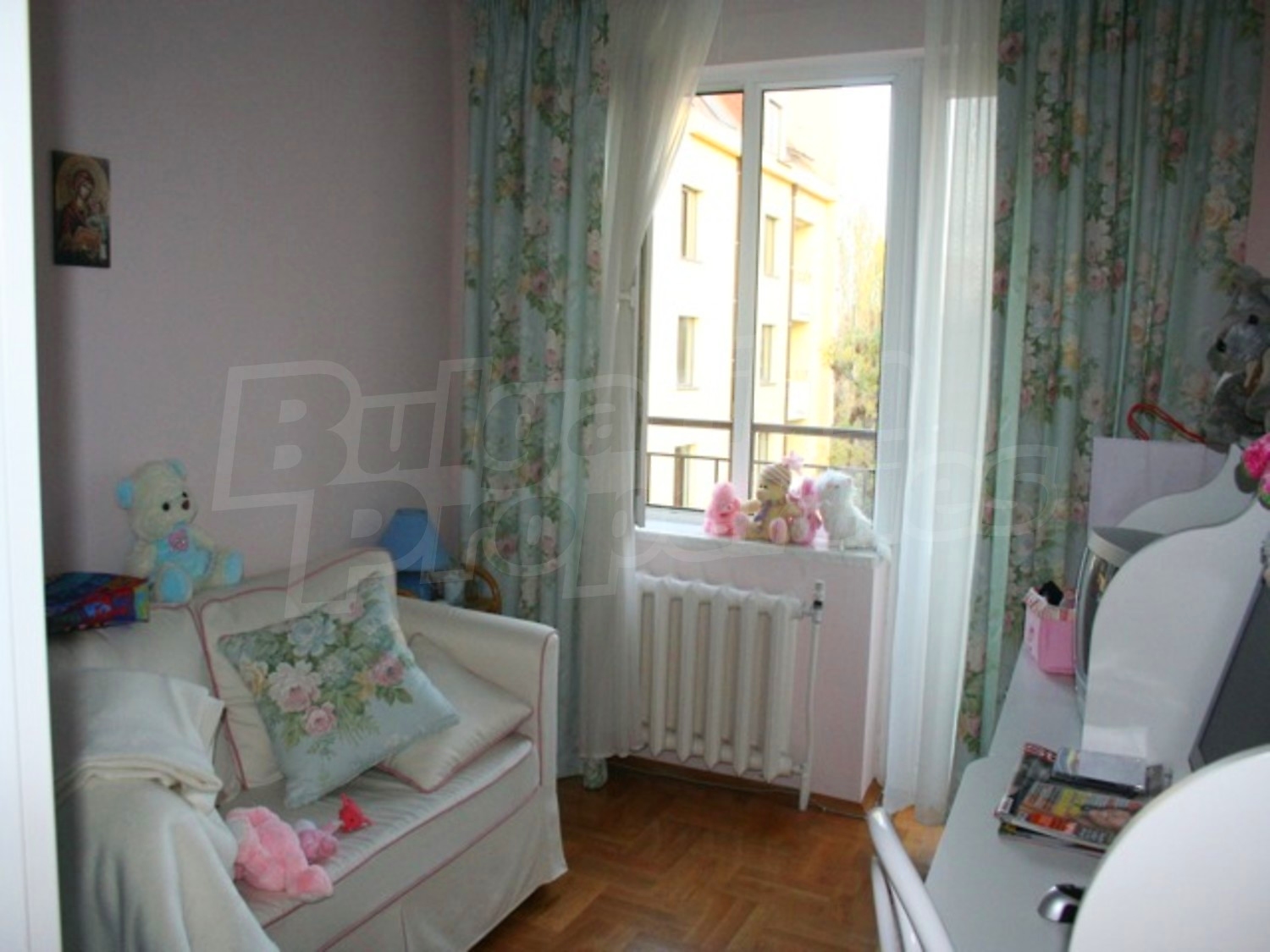 Gallery Picture 7