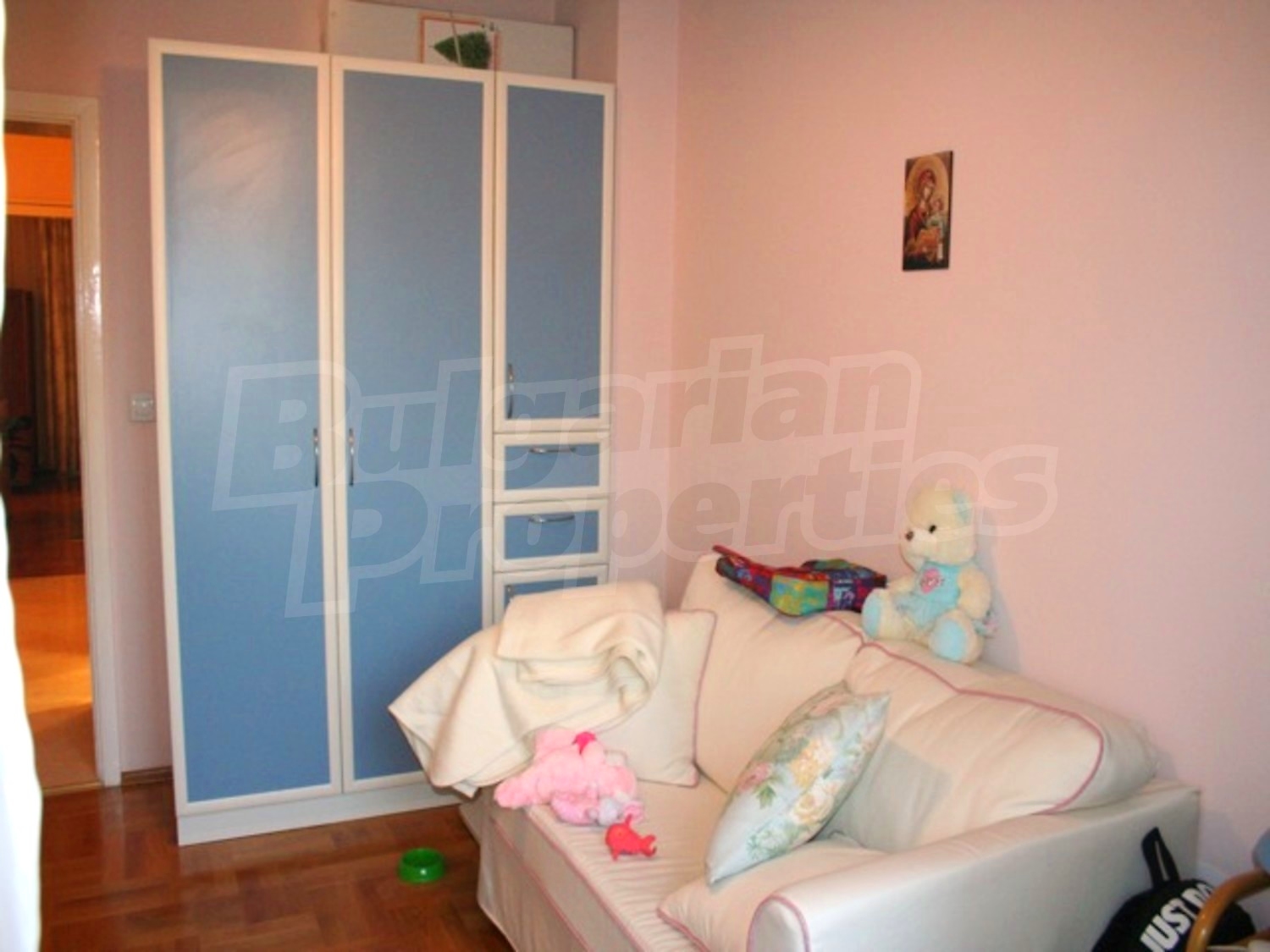 Gallery Picture 8