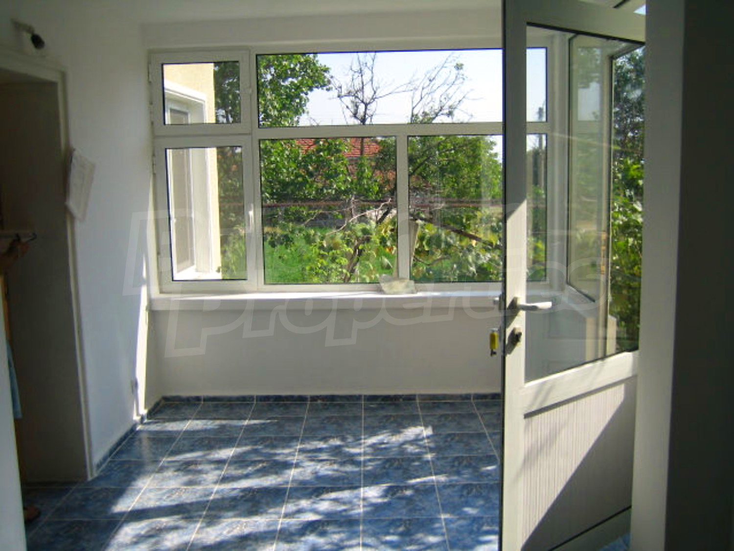 Gallery Picture 9