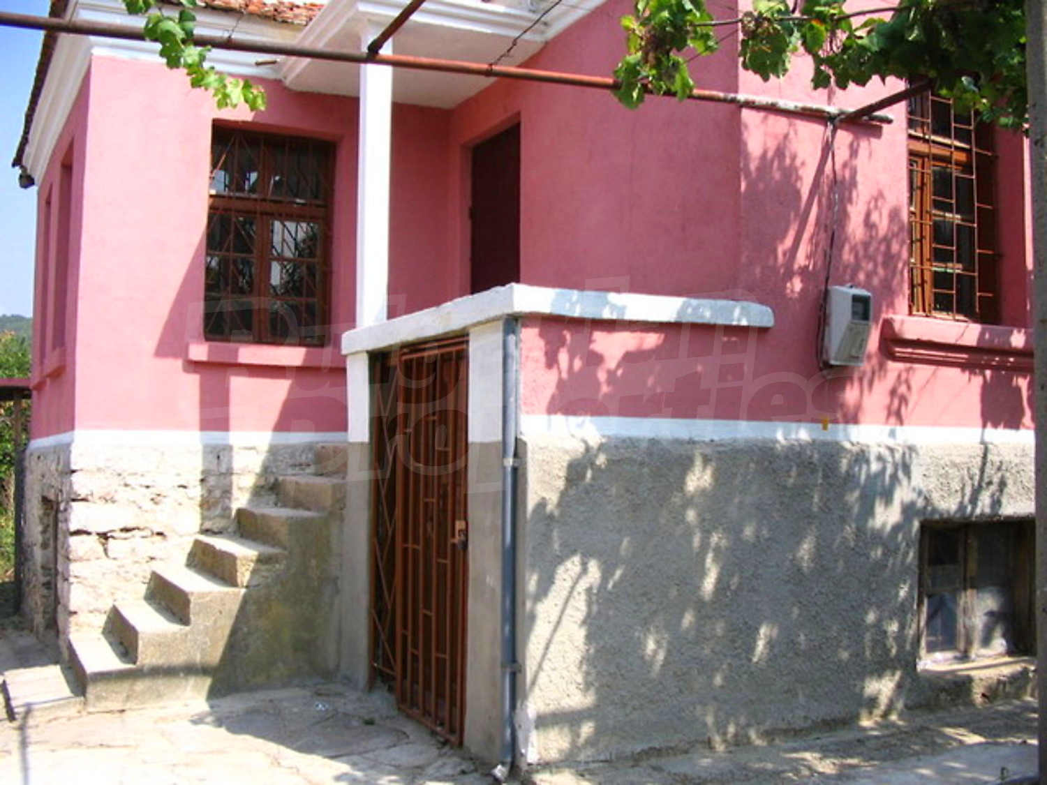 Gallery Picture 2