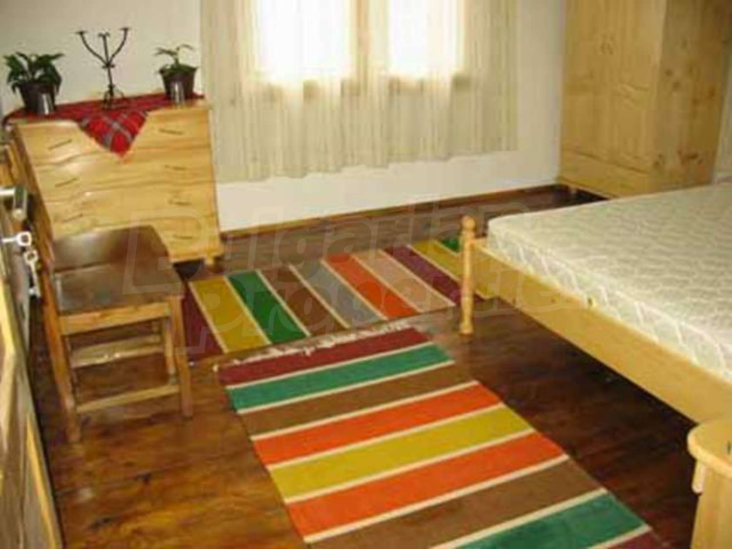 Gallery Picture 10