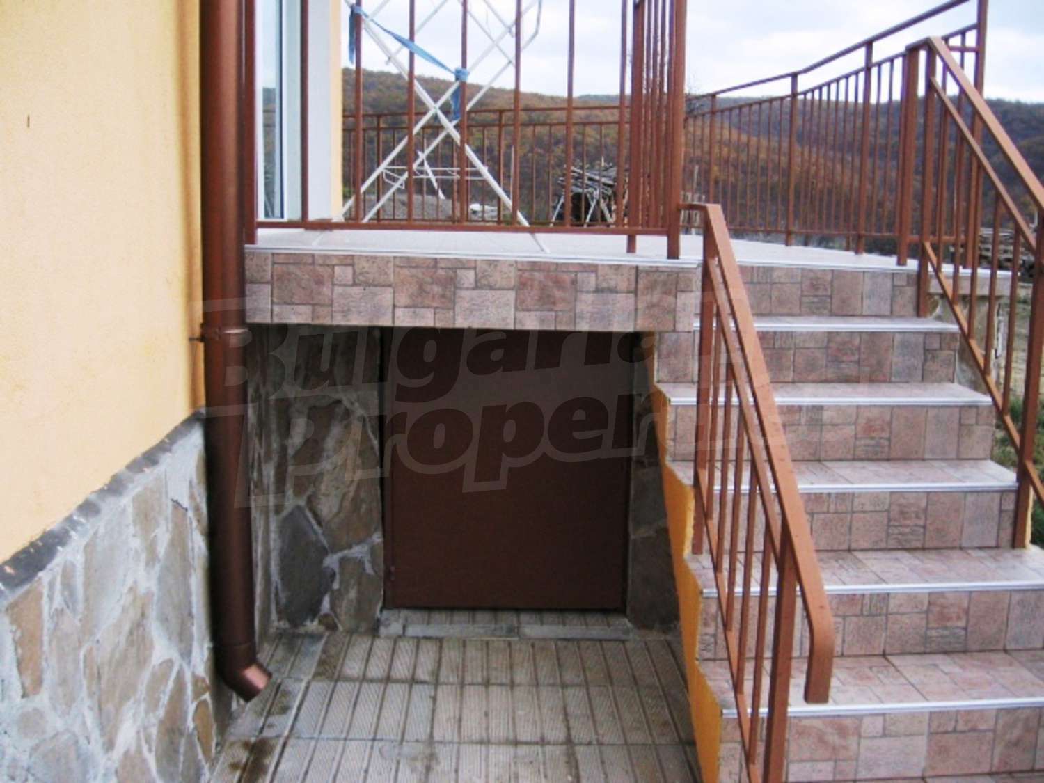 Gallery Picture 4