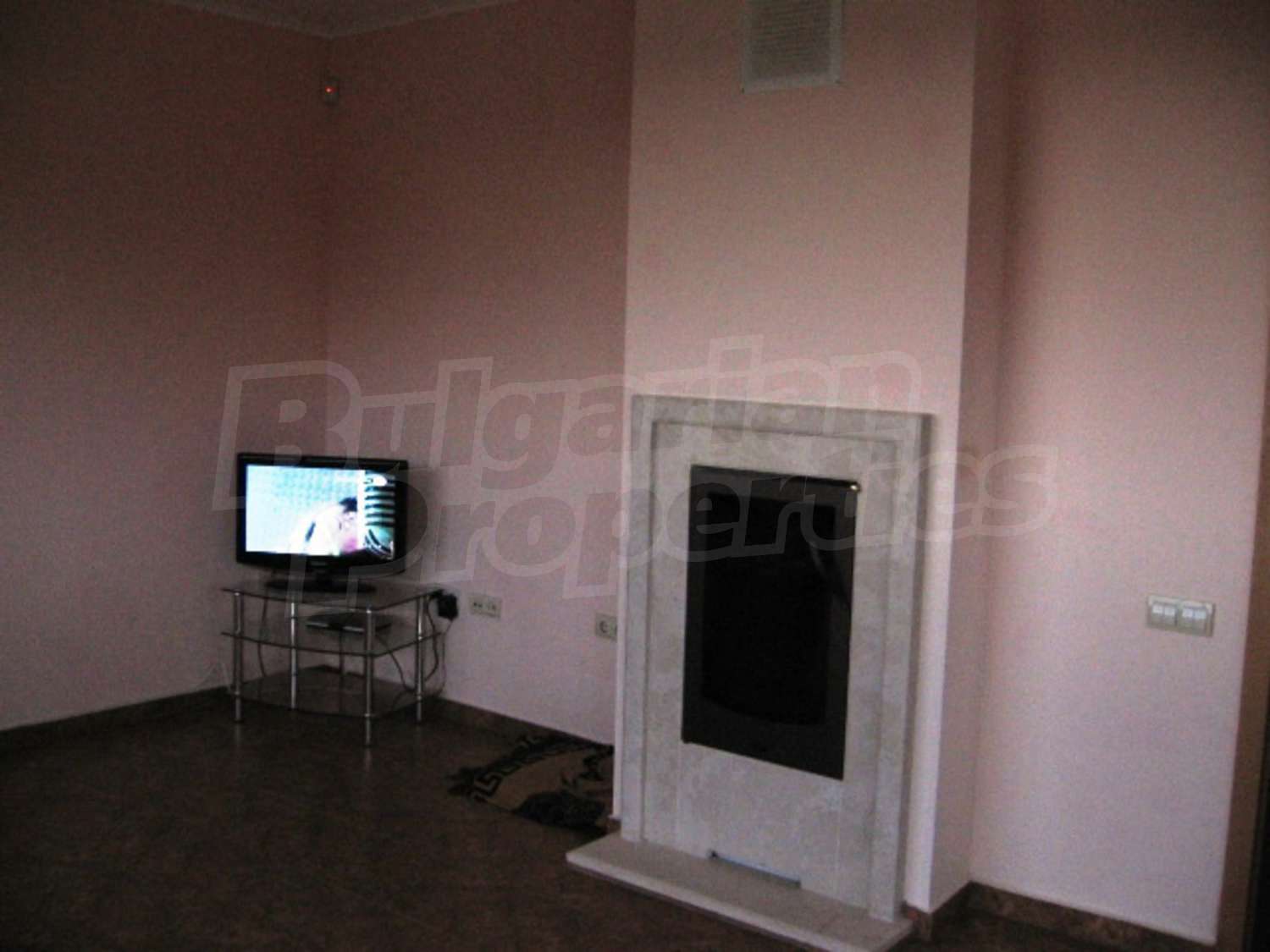 Gallery Picture 5