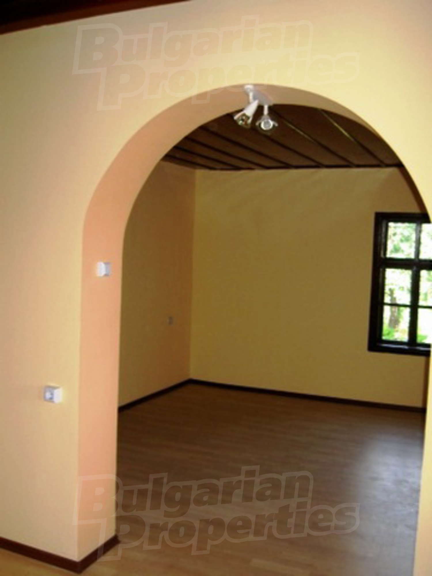 Gallery Picture 9