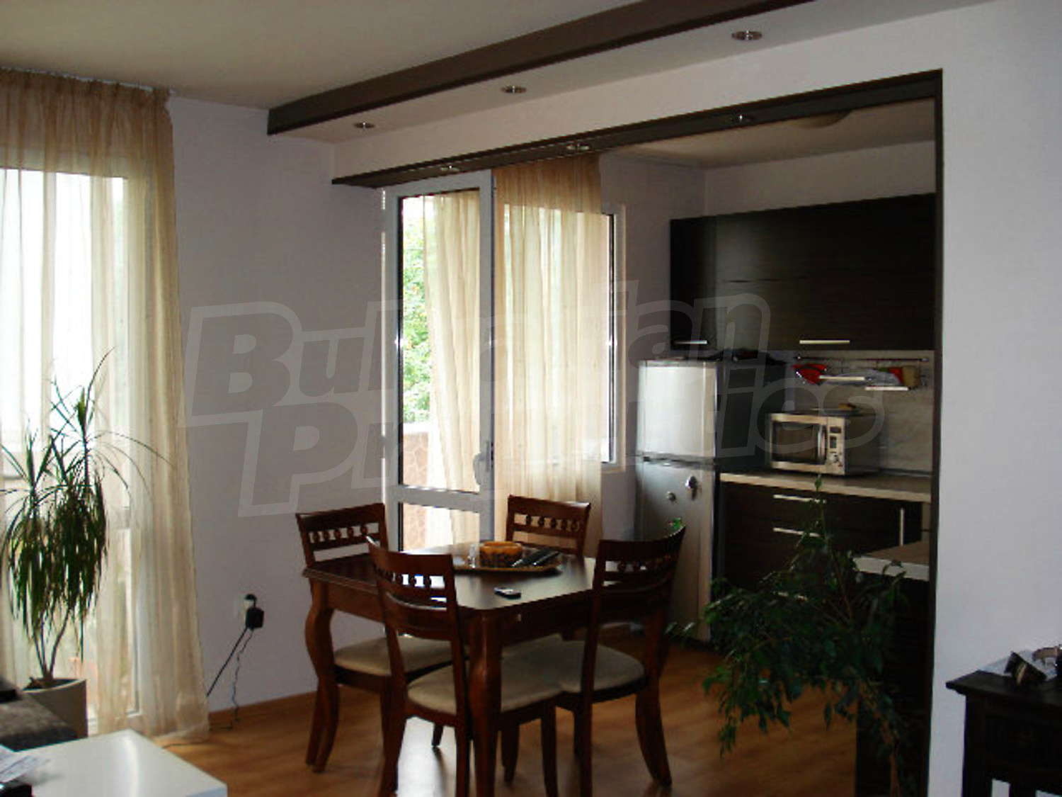 Gallery Picture 2