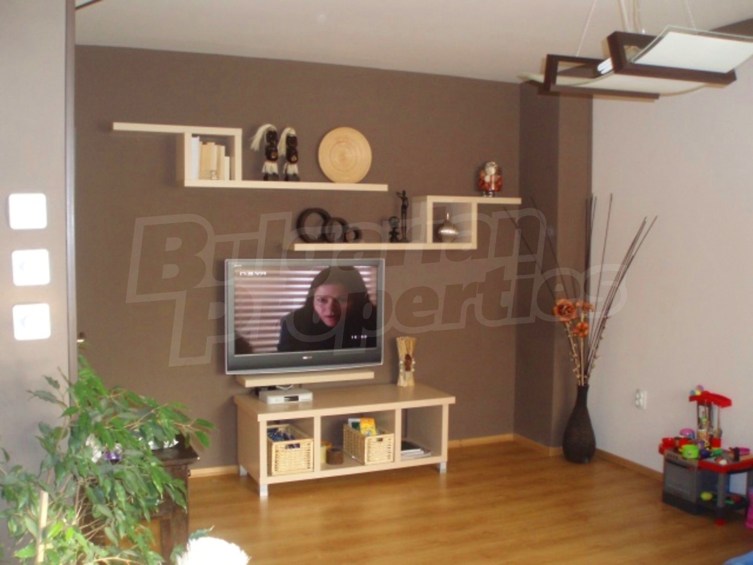 Gallery Picture 6