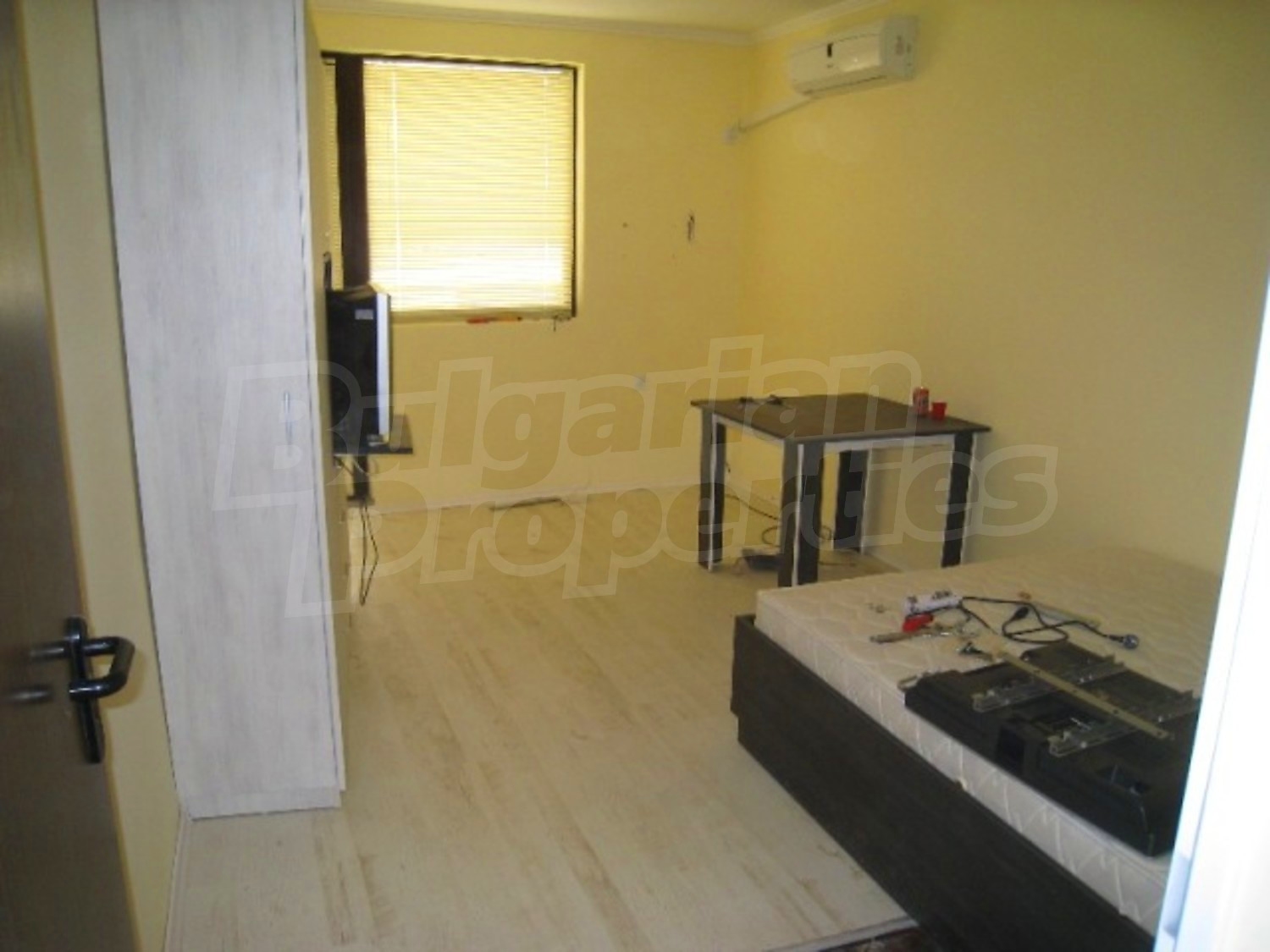 Gallery Picture 10