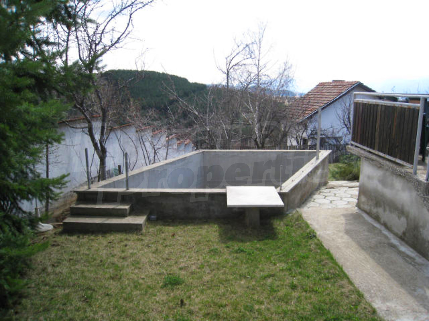 Gallery Picture 12