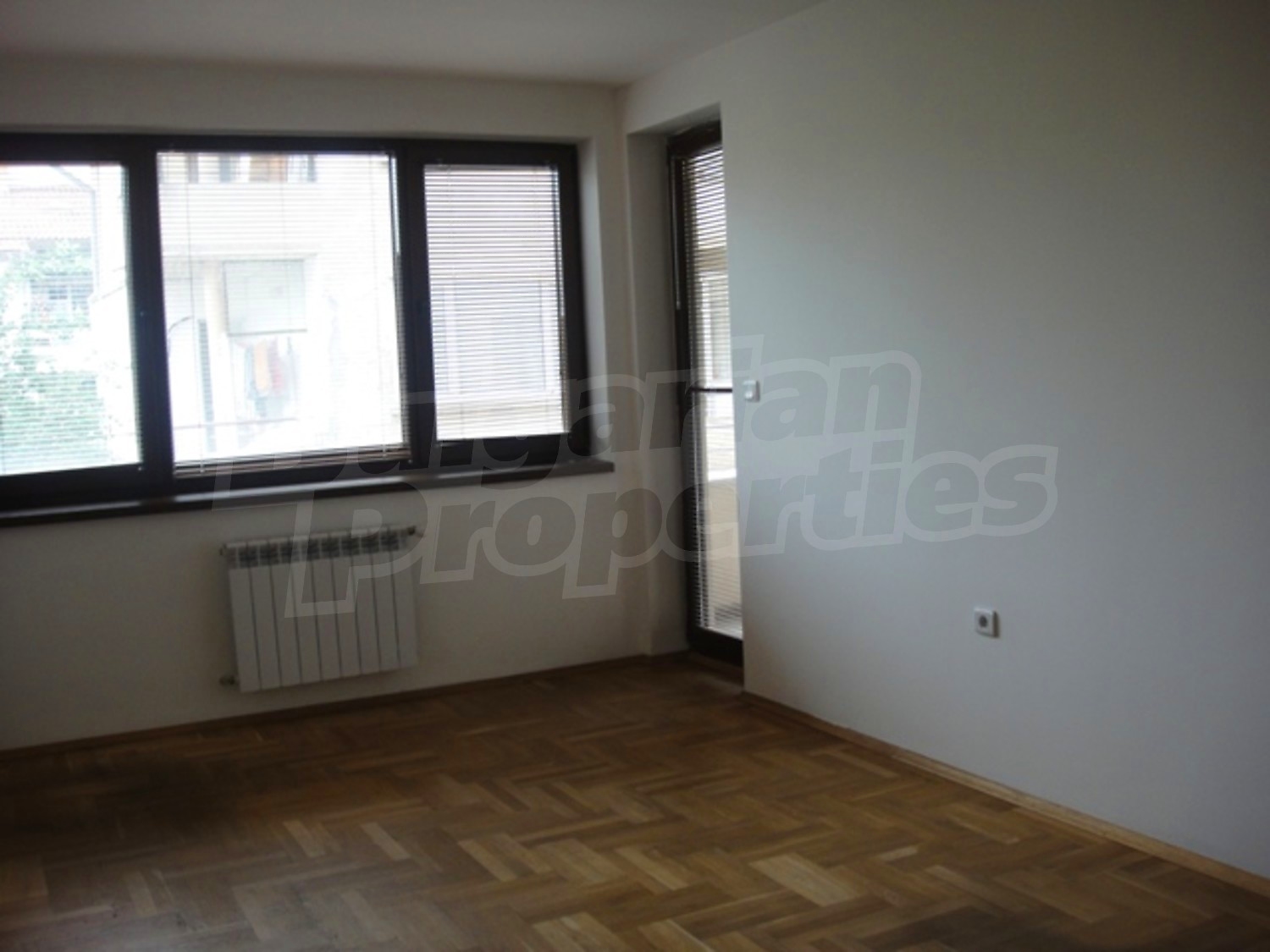 Gallery Picture 16