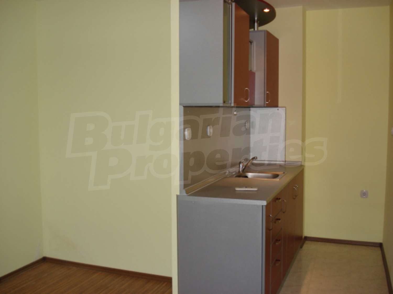 Gallery Picture 8