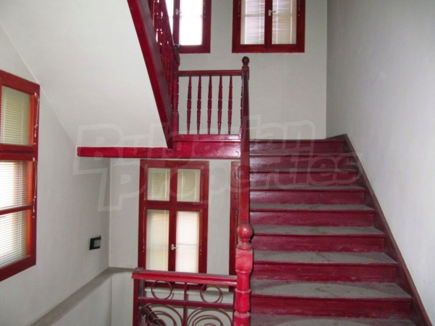 Gallery Picture 24