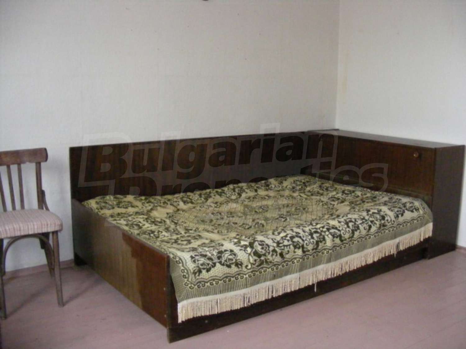 Gallery Picture 10
