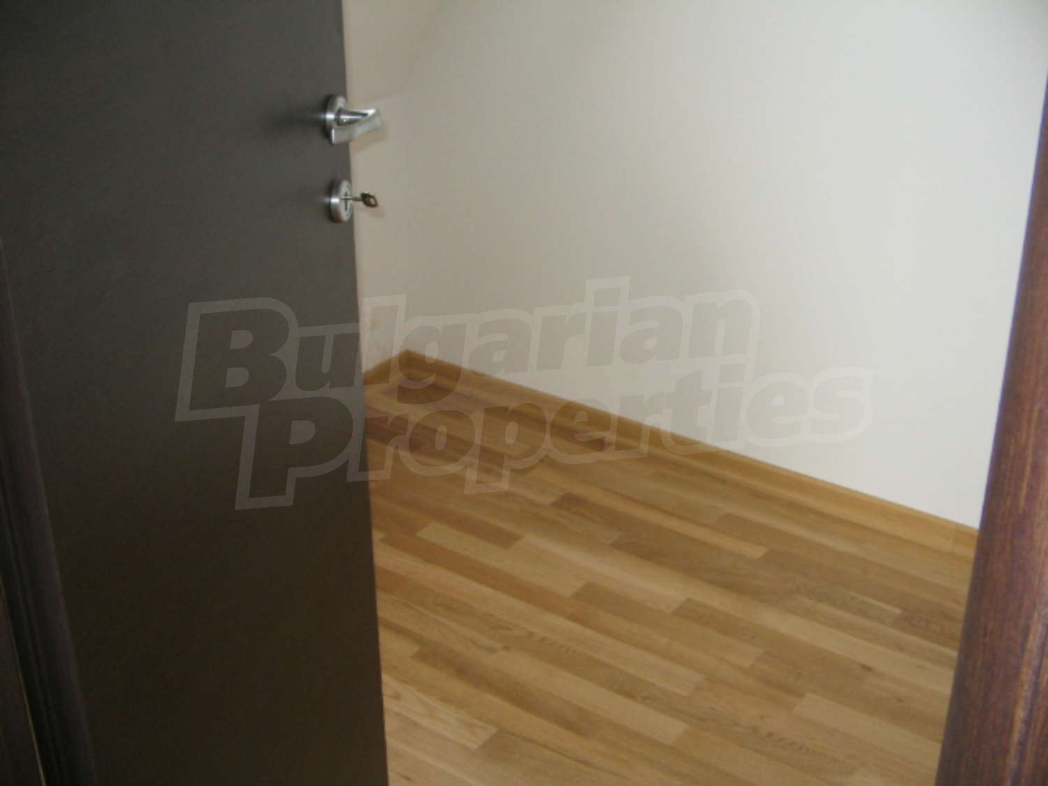 Gallery Picture 7
