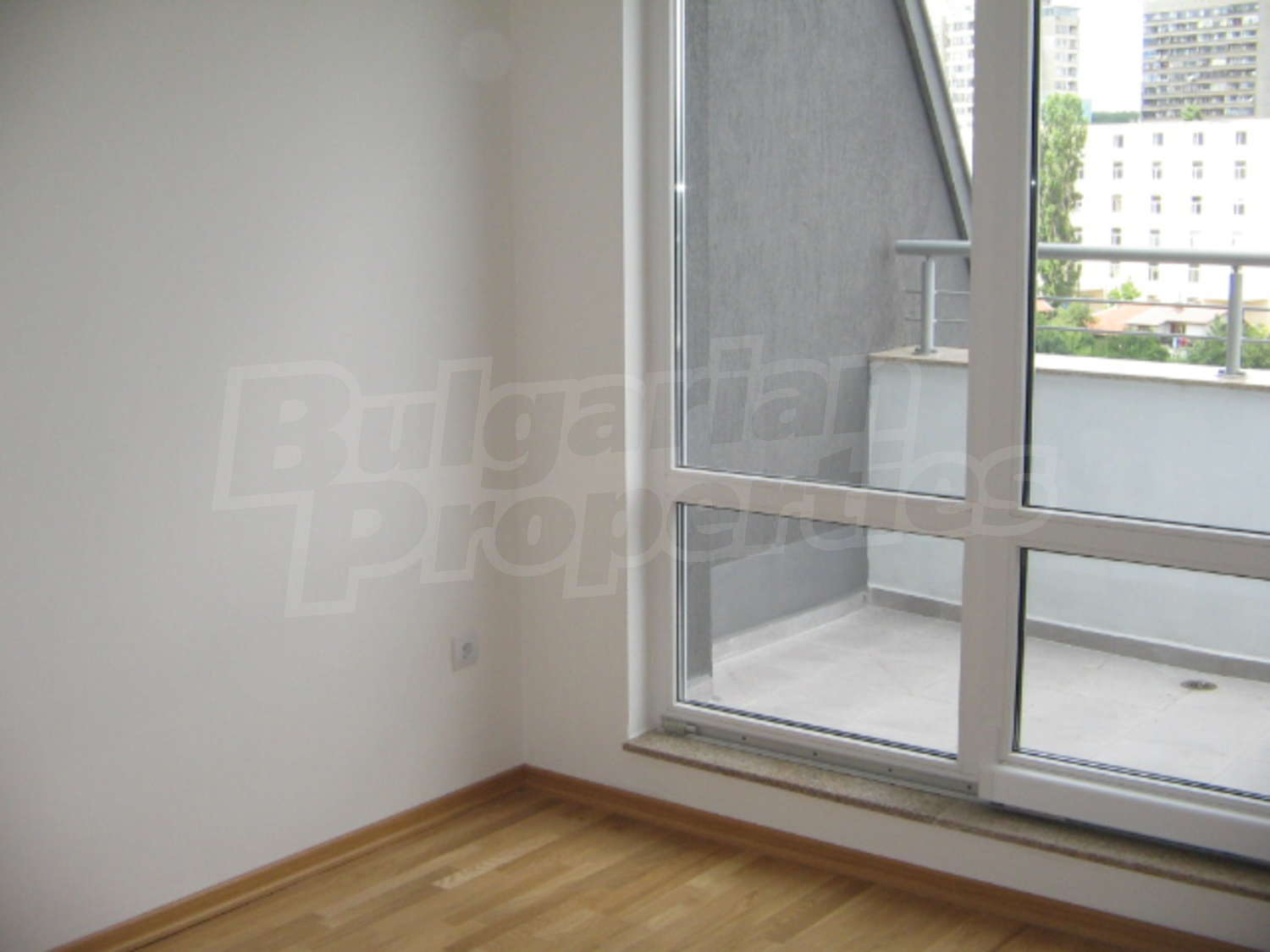 Gallery Picture 9