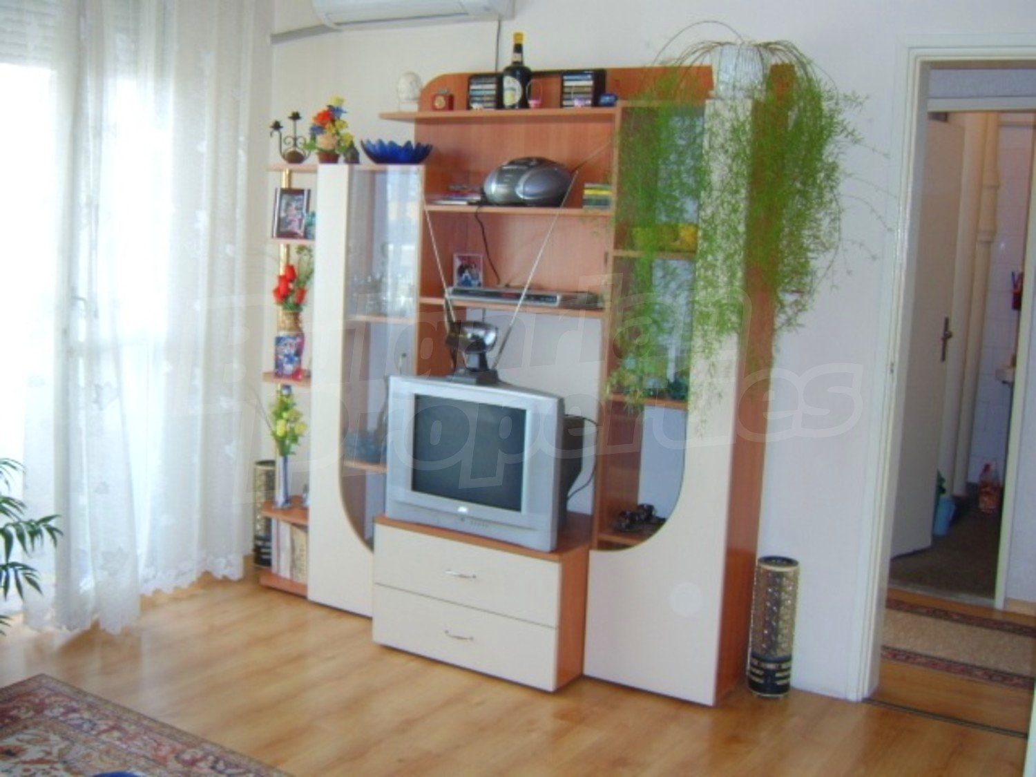 Gallery Picture 4