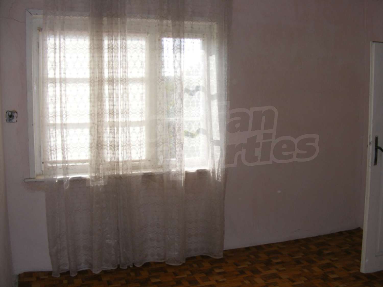 Gallery Picture 22