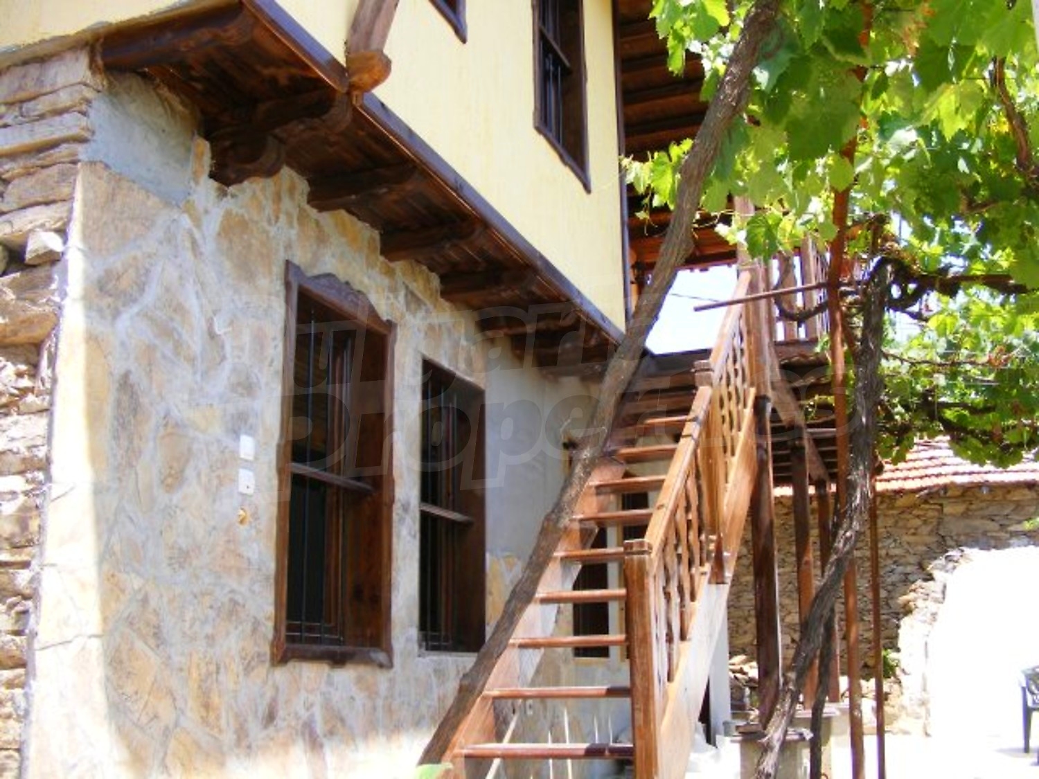Gallery Picture 12