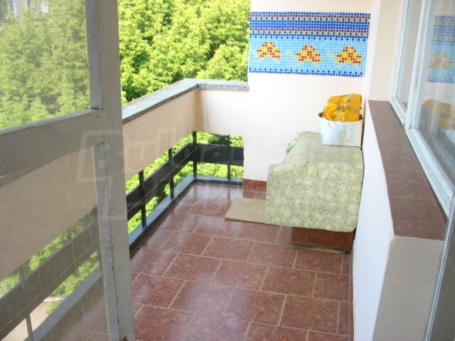 Gallery Picture 12