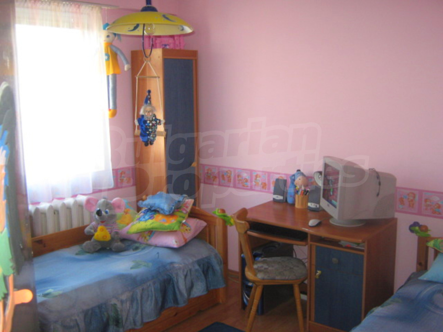 Gallery Picture 7