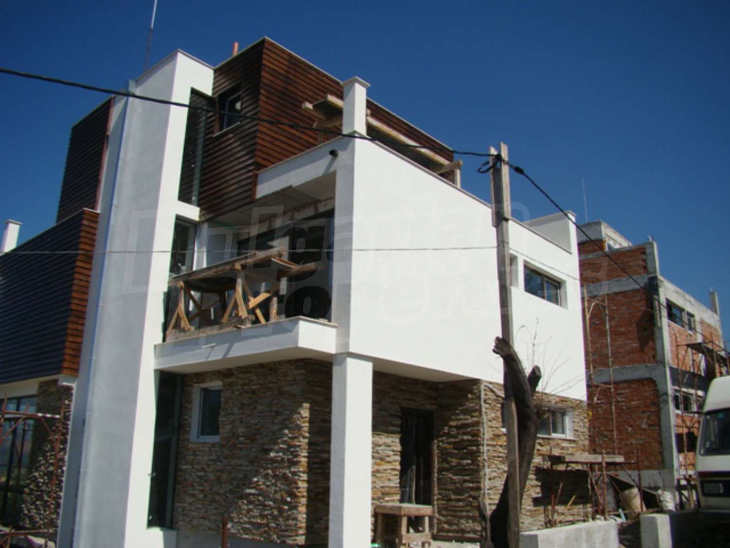 Gallery Picture 3