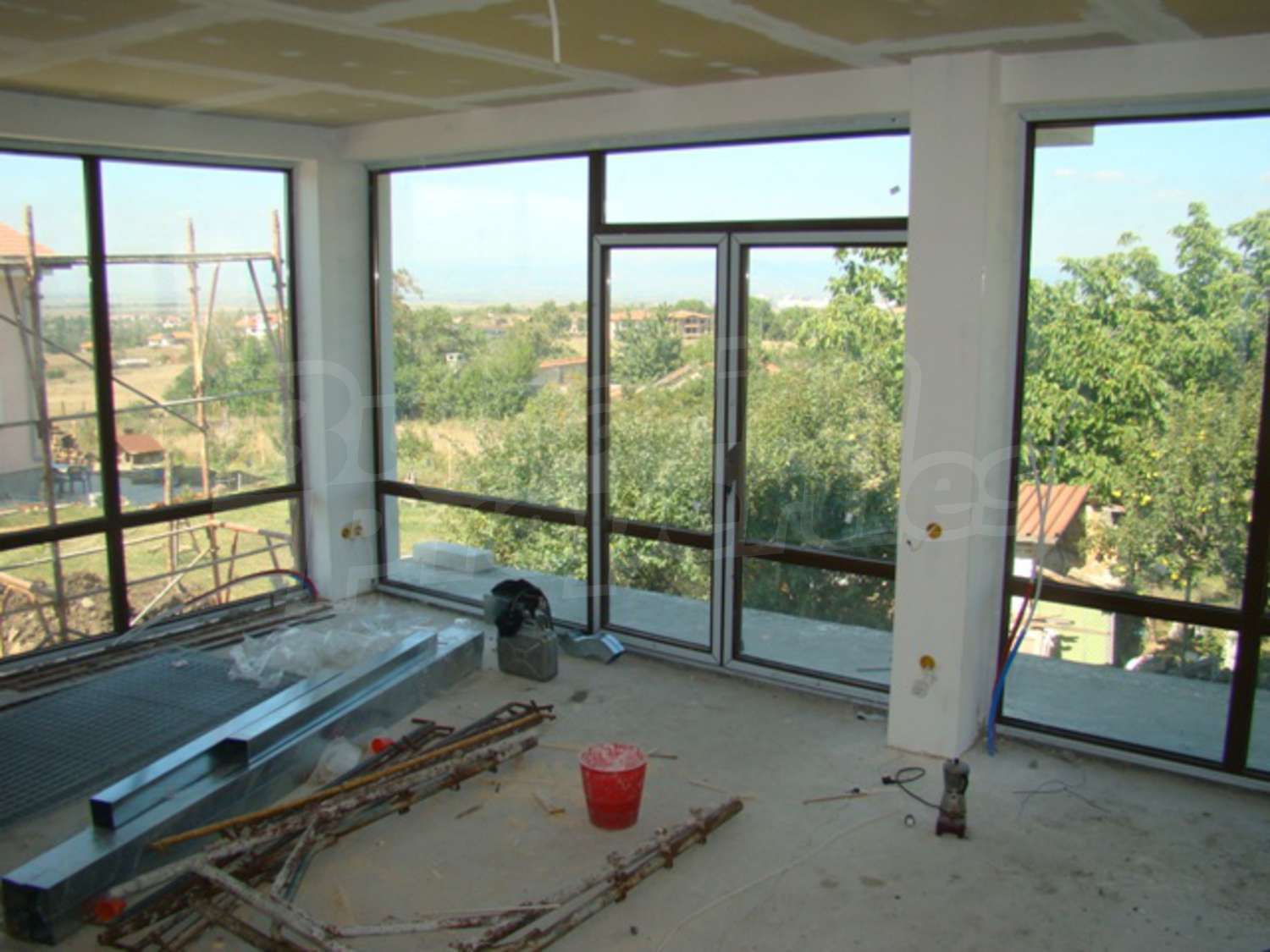 Gallery Picture 5