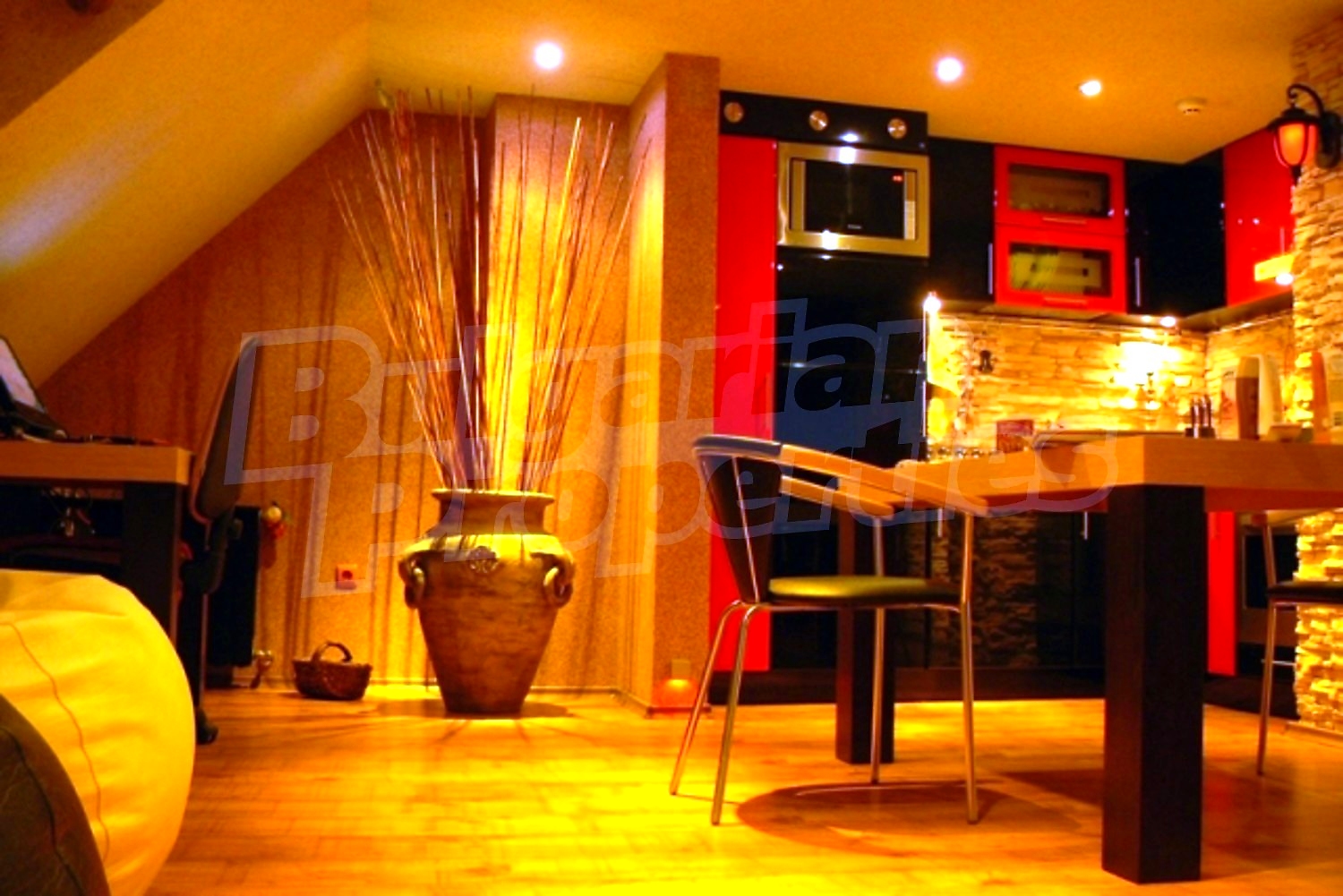 Gallery Picture 10