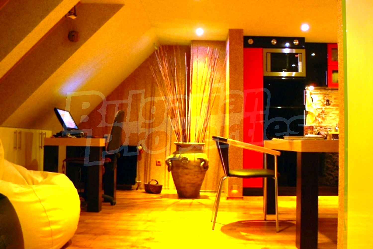 Gallery Picture 7