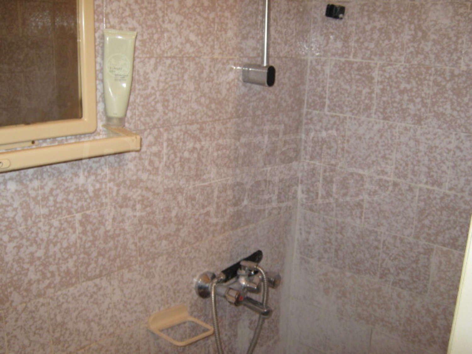 Gallery Picture 6