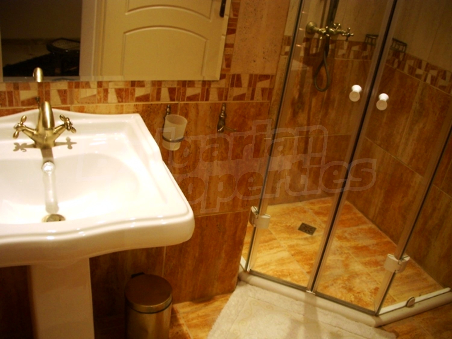 Gallery Picture 19