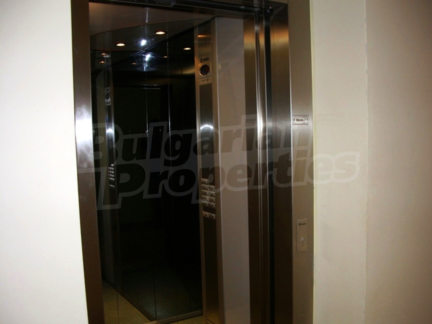 Gallery Picture 30