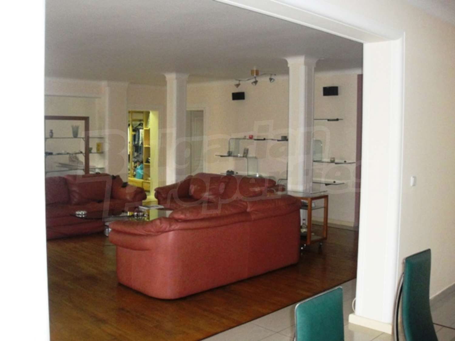 Gallery Picture 5