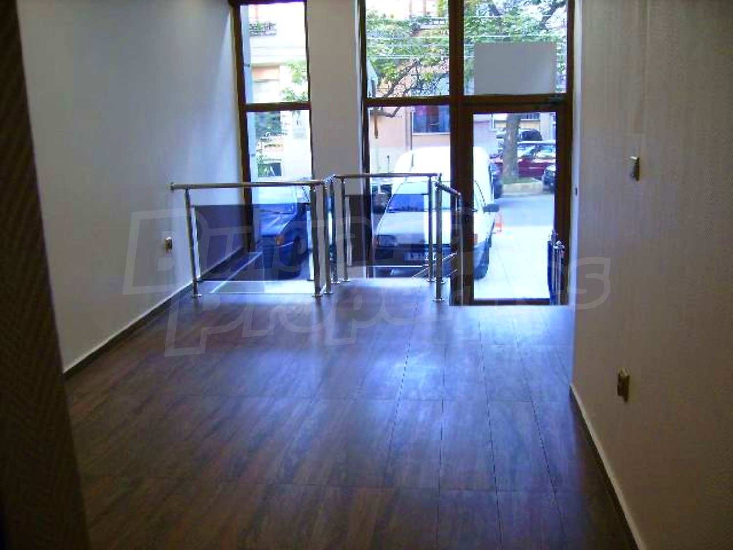 Gallery Picture 10