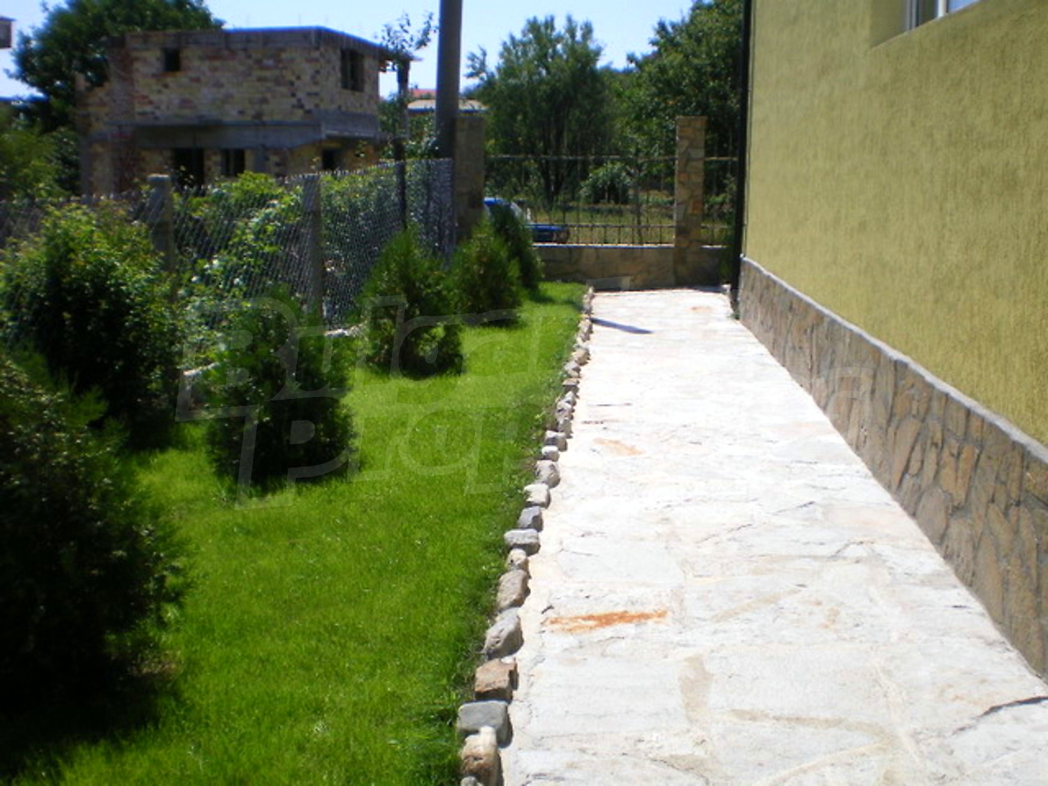 Gallery Picture 27