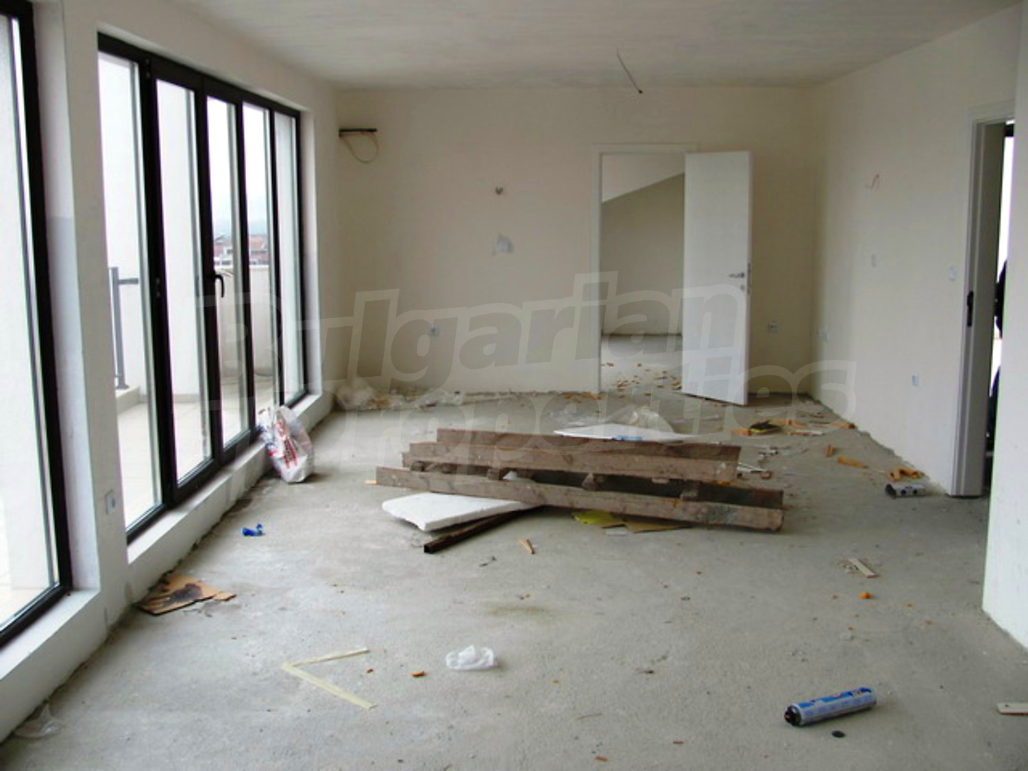 Gallery Picture 8