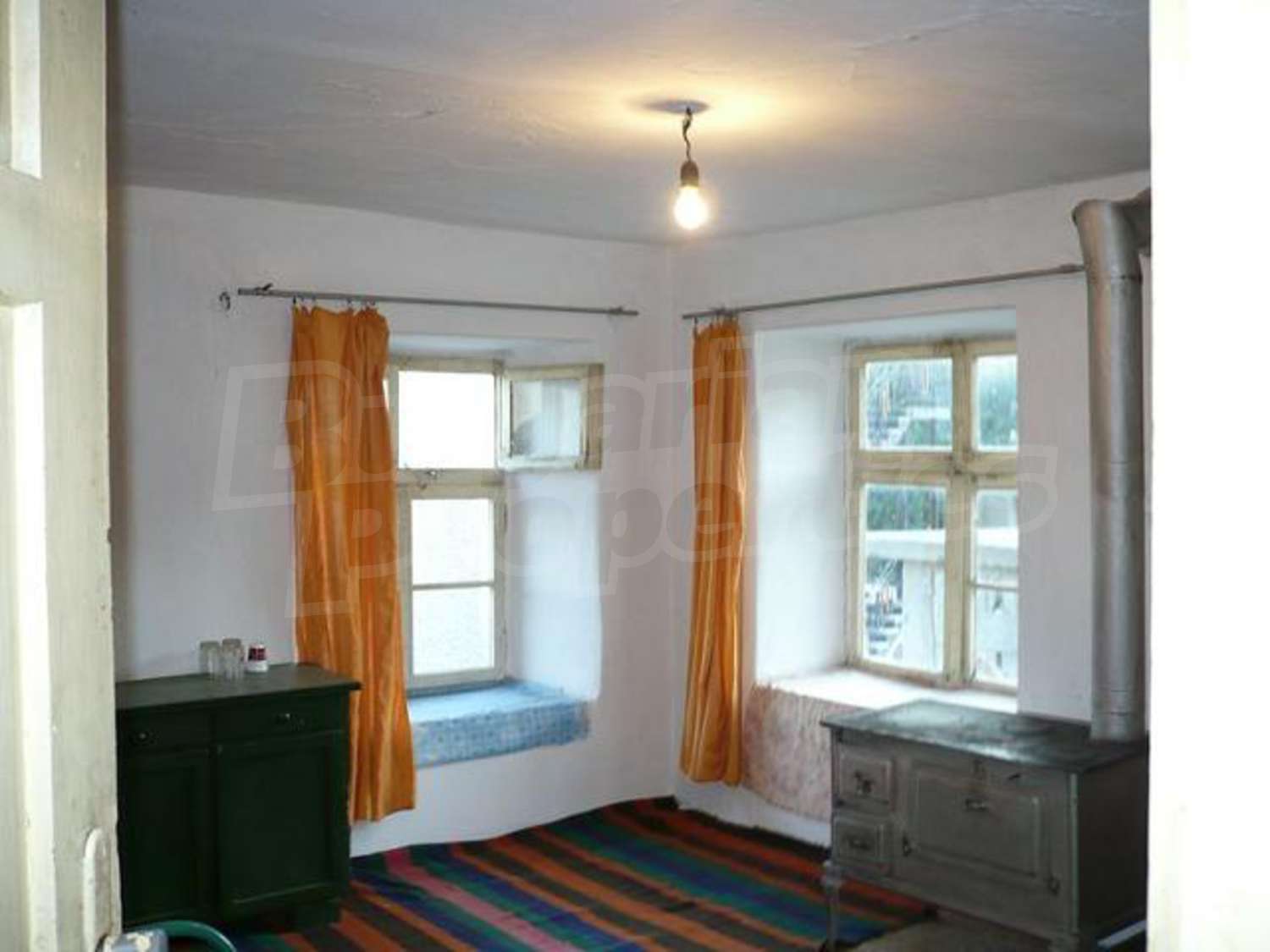 Gallery Picture 4