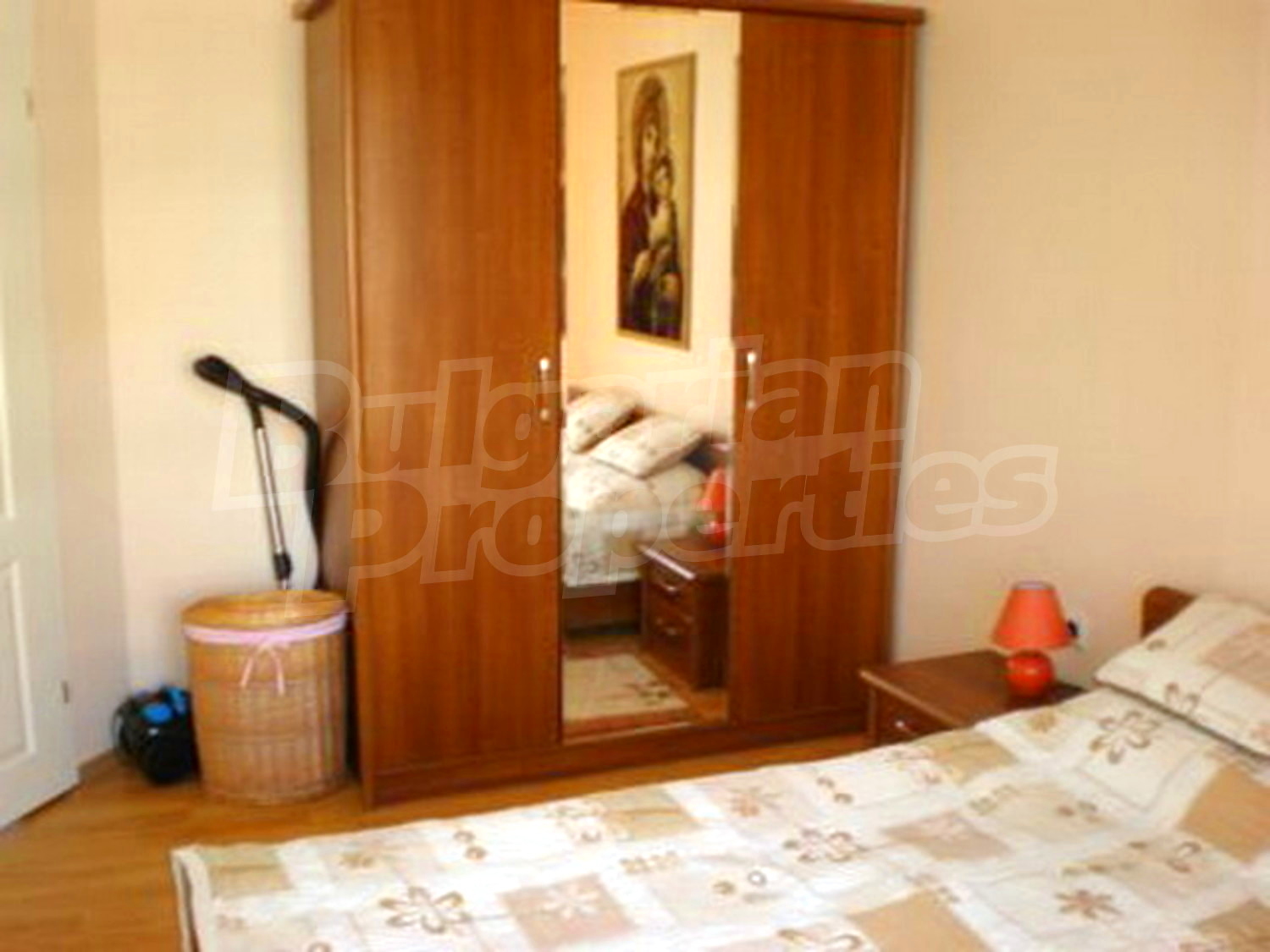 Gallery Picture 13