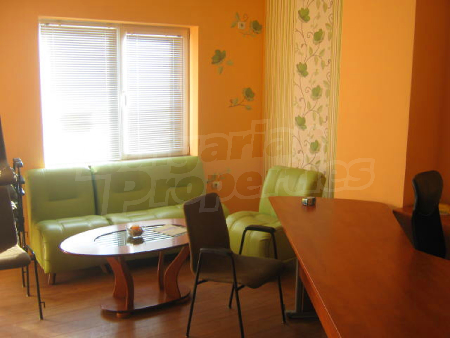 Gallery Picture 4