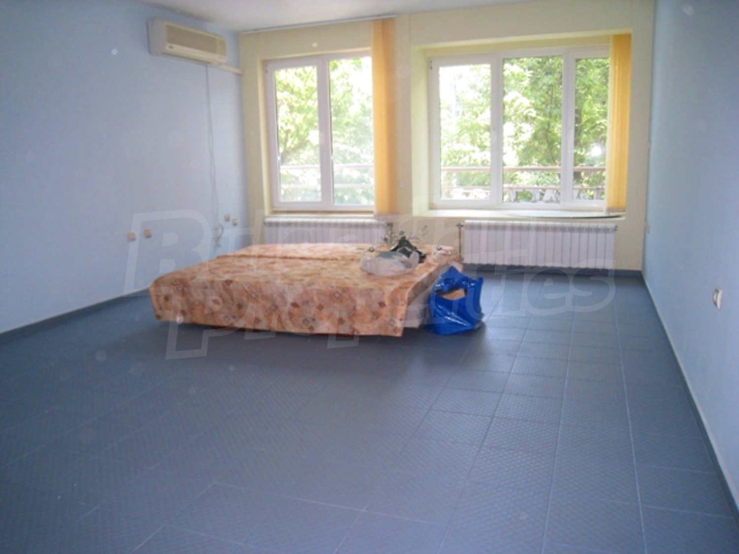Gallery Picture 12