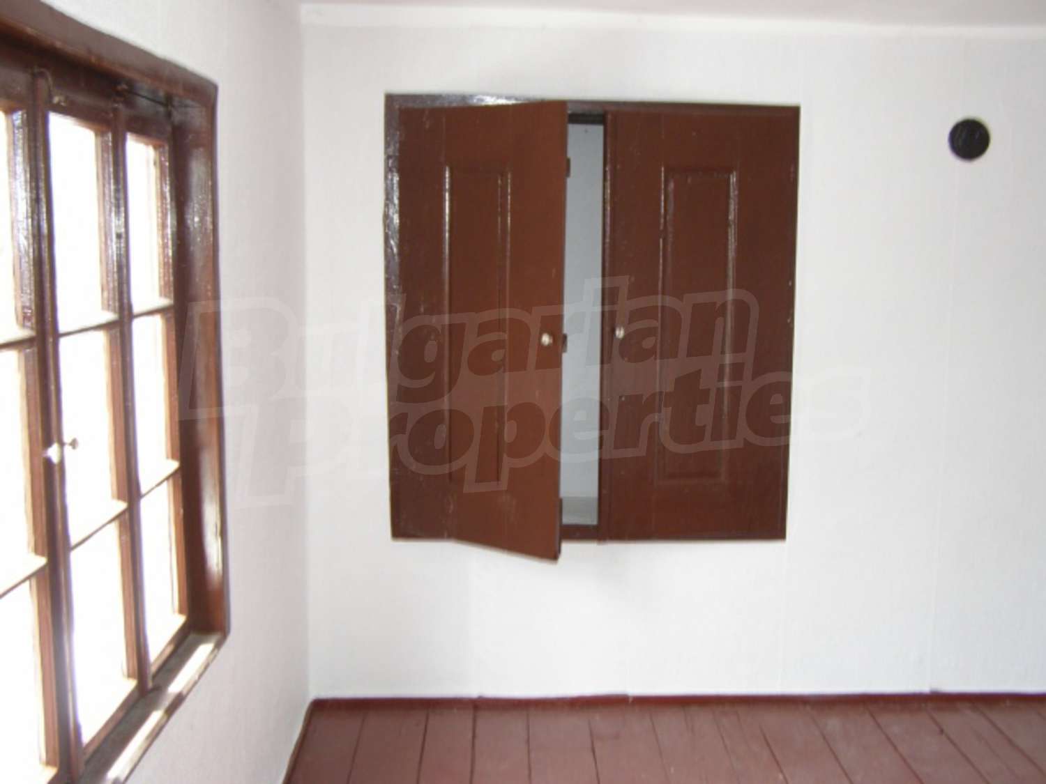 Gallery Picture 12